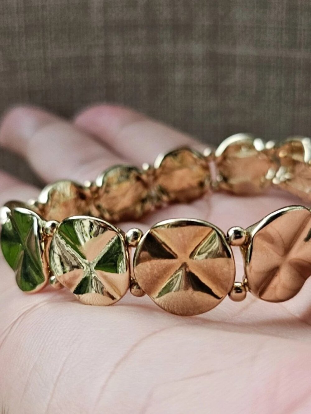 Fashion Bracelet Gold Tone Wrist Band Fashion Jewelry Stretched Metal Band - Picture 3 of 9